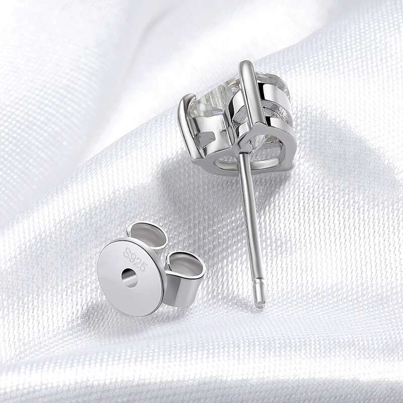 Smyoue 1CT 2CT 4CT Heart Cut Moissanite Stud Earrings for Women Quality Lab Dia S Sterg Sier Bride Jewelry