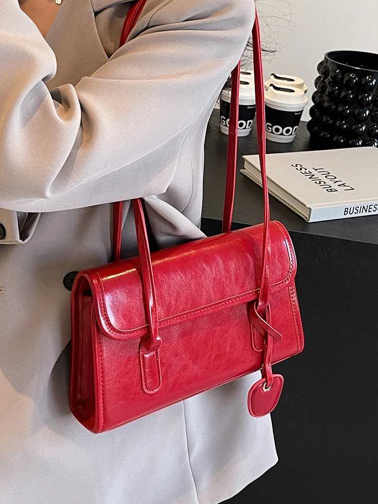 Fashion Red Shoulder Bags For Women Trendy Textured Solid Color Handbag Autumn Winter Versatile Female Underarm Pack Z250303