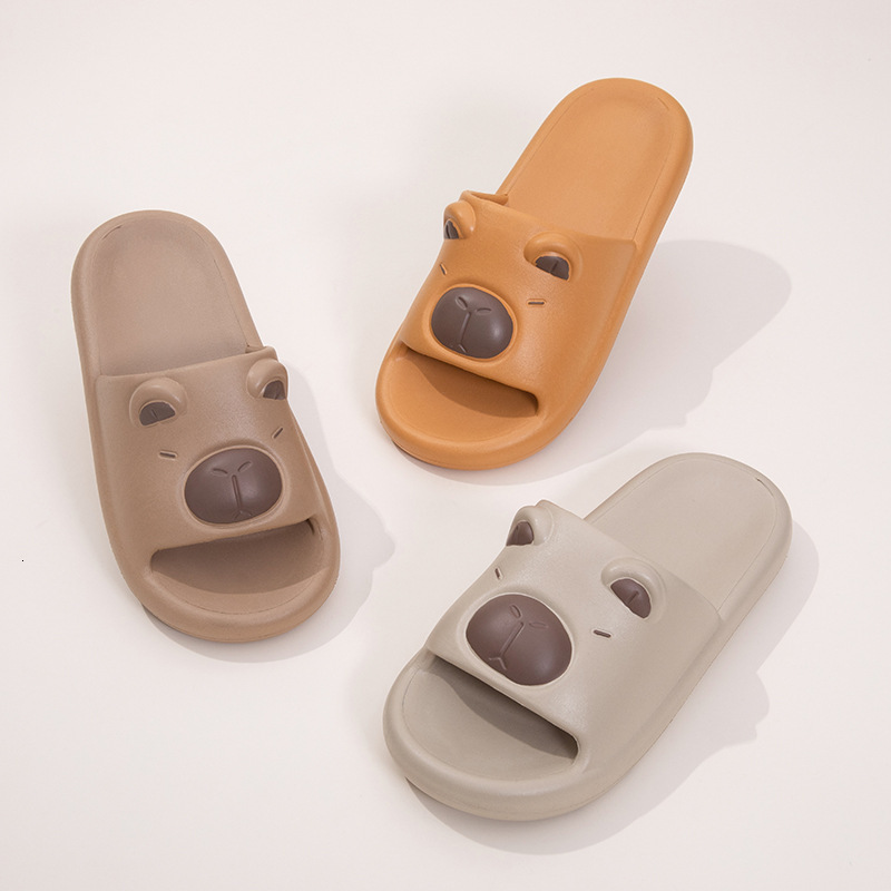 Children's women's summer EVA slippers, parent-child family of three, big couple, fashionable and cute capybara, men's outdoor wear, de