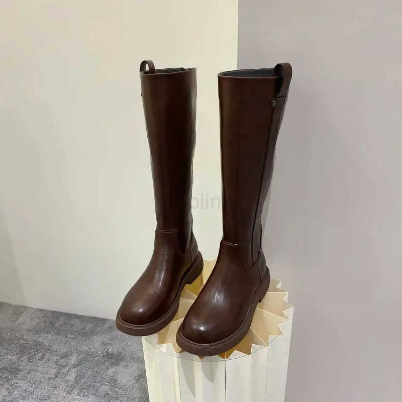 2024 Hot S Ladies Shoes Modern Wens Boots Classics Knee-High Boots Wen Sewing Round Toe Back Zip Low Heel Shoes Wen Z250304