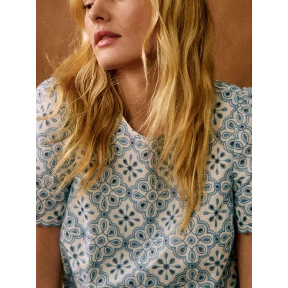 Women Crochet Hollow Out Blouse Embroidered Round Neck Versatile Top Fashionable Slim Short Sleeved Shirt For Lady