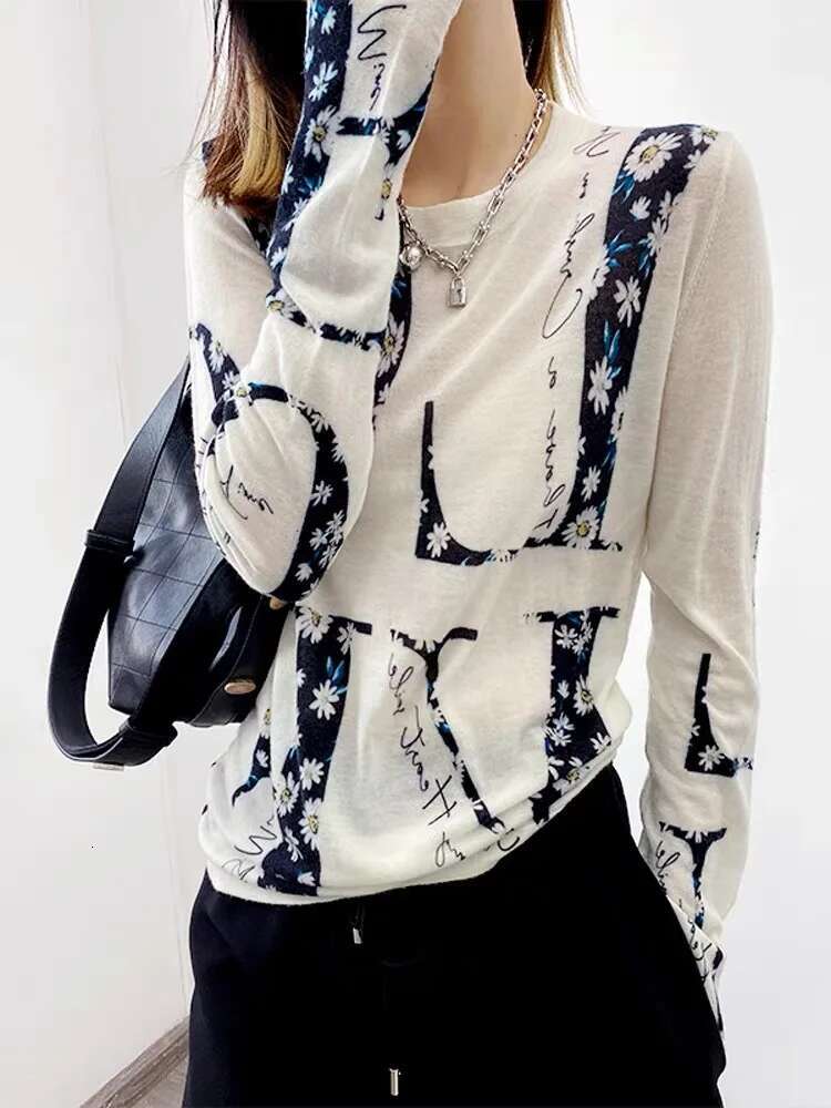 Boutique Thin Pullover Cashmere Women's Round Neck Loose Sweater Spring And Autumn New Style