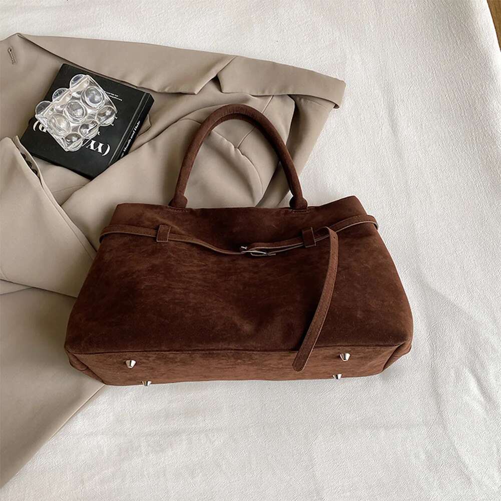 Design Handbag For Women High-Capacity Commuting Fashionable Faux Suede Tote Vintage Top Handle Retro Shoulder Bag