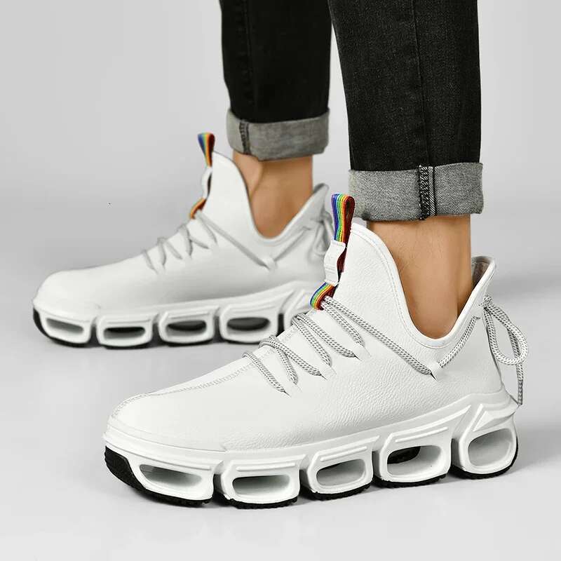 men boots 2025 New Slippers Warm Shoes Waterproof Non-Slip Plush Male tenis shoes Boots Men Sneakers Winter