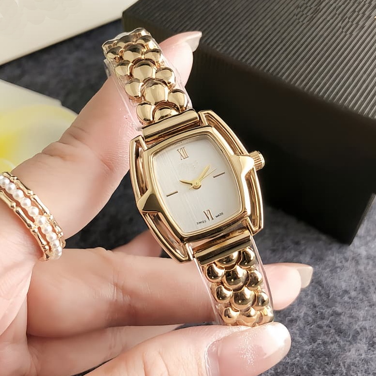 Great quality women Designer WristWatches aaa with box wonderful lady fashion casual Luxury Dial 25mm quartz Watchs no391