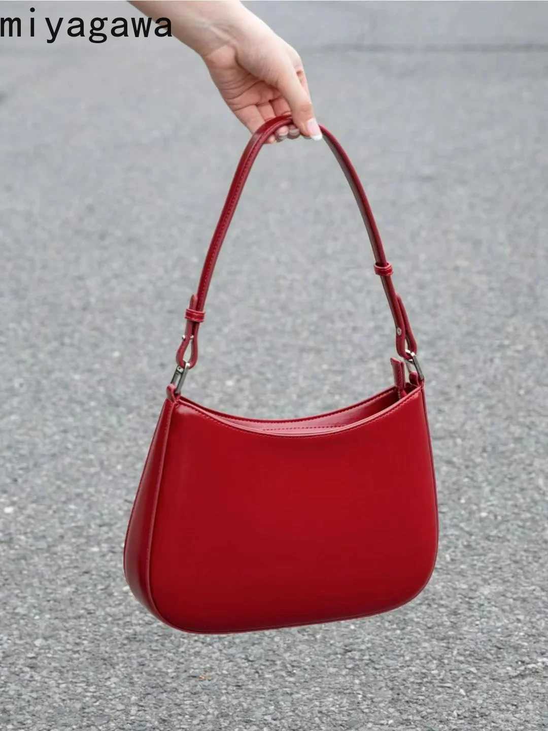 Miyagawa Fashion Korean Texture Red Bag Womens 2024 New French Single Shoulder Crossbody Small Bags Z250303