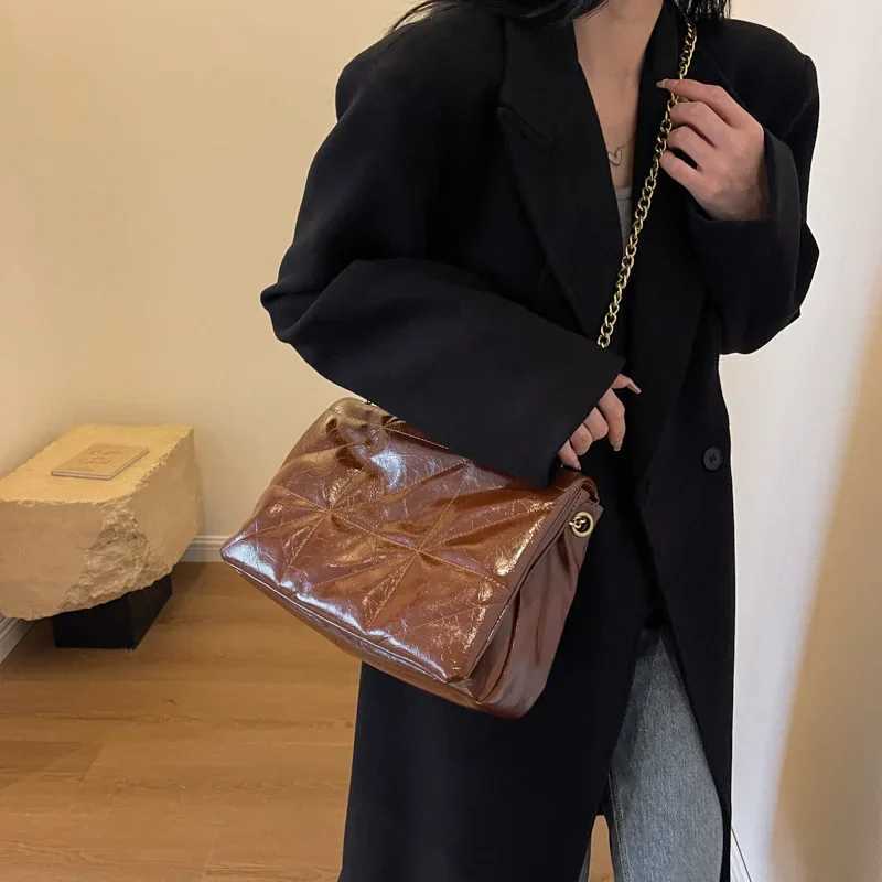 Brand Designer PU Leather Plaid Quilted Womens Shoulder Bag Casual Chain Crossbody Bag Large Flap Handbag Y250303