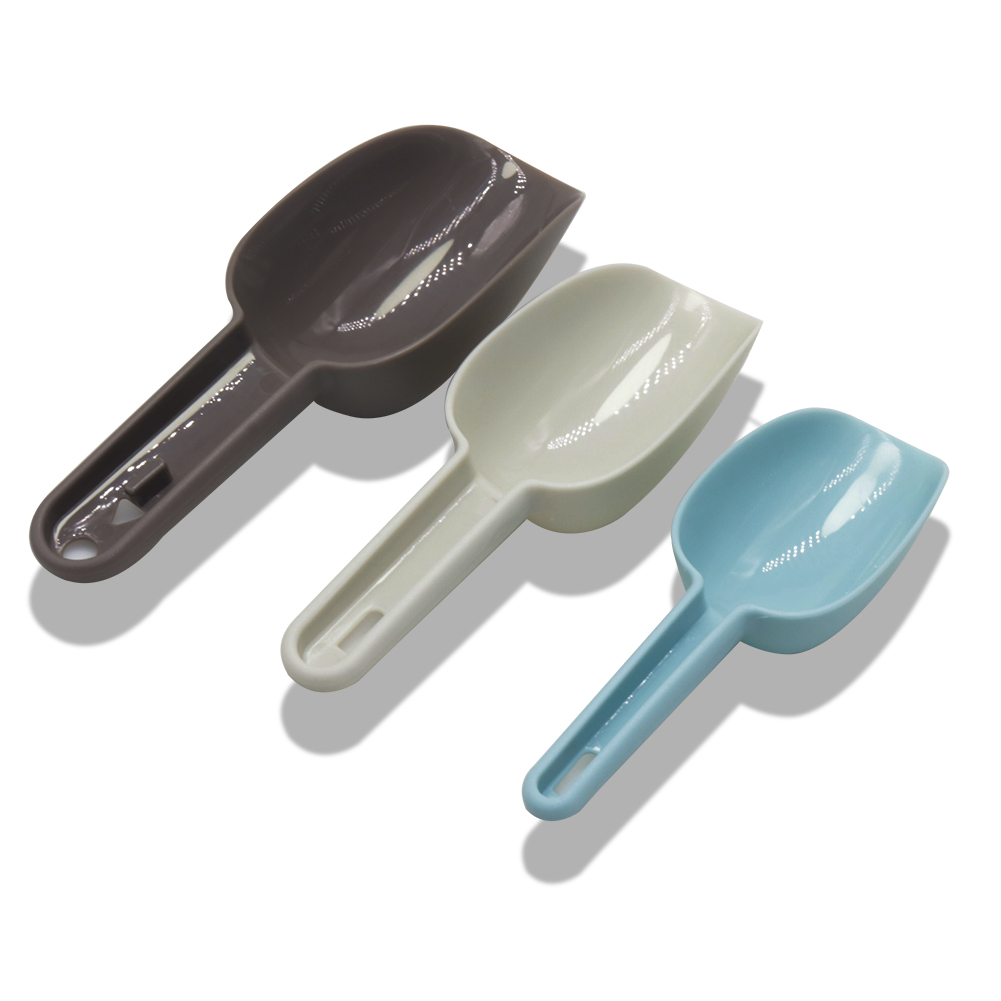 3 Pcs Mix Feed shovel Plastic Ice Shovel Water Scoop Large Medium Small Plastic Shovels Poultry Livestock Piglet Feed Shovel