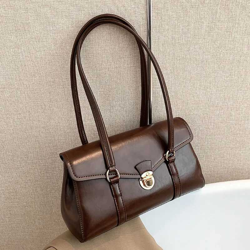 Vintage High-Grade Sense Underarm Tote Bag Women New Fashion Red Simple Style Korean Texture Commuter Portable Shoulder Bag Z250303