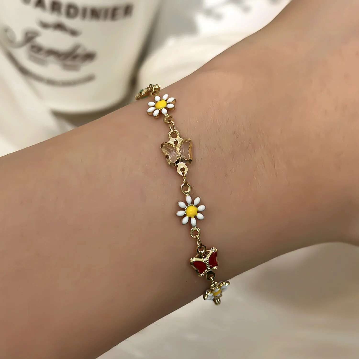 Sweet Daisy wer Fashion Personality Minimalist Aesthetic wers Charm Bracelet For Women Wedding Party Jewelry Gift