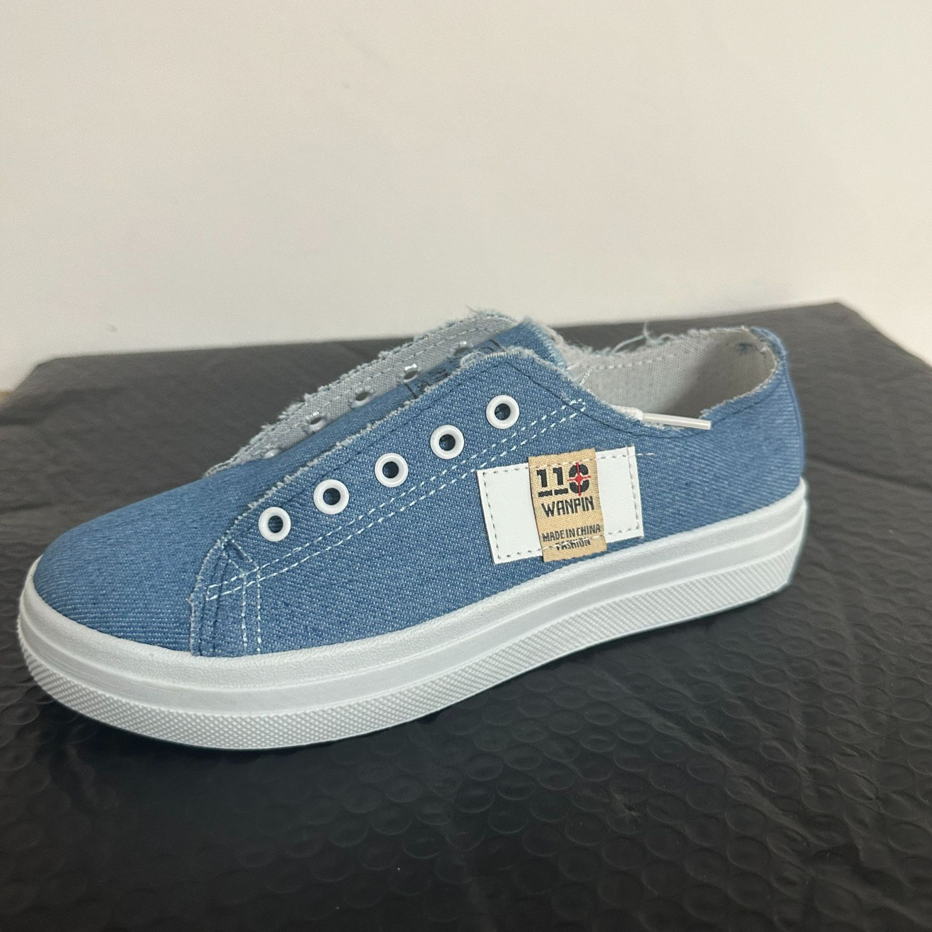 2025 Summer New Designer Women's Casual Student Korean Edition Sports Interior Flat Shoes Fashion Sports Shoes Trendy Casual Shoes