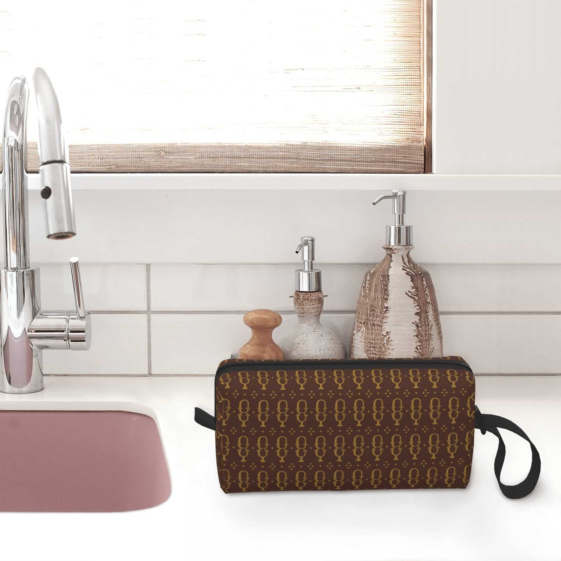 NXY Casual Portable Cosmetic Bag High Quality Designer Make Up Bag Women Outdoor Travel Storage Wash Bags Lady Handle Vanity Bags 250303