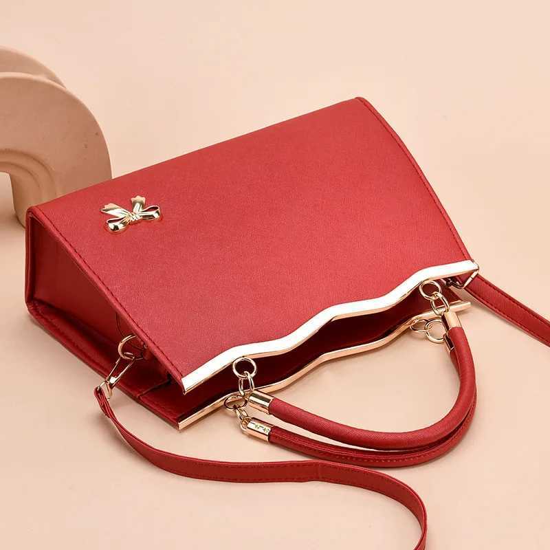 Luxury Brand Designer Womens Handbag Fashionable New Bow Single Shoulder Bag Simple and Large Capacity Crossbody Bag Trend Z250303