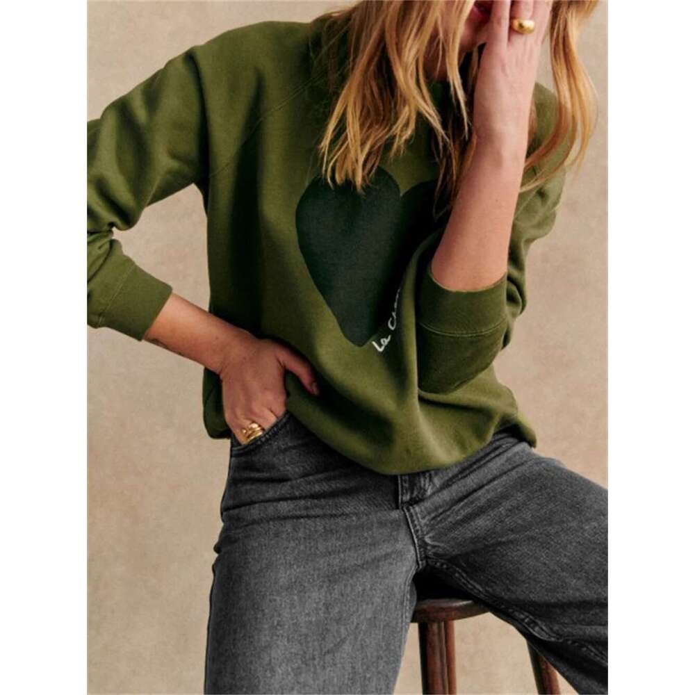 Women Long Sleeve Heart Print Sweatshirt Female 2024 New Autumn Fashion Retro O-Neck Casual Pullover Top