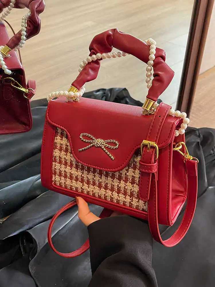 High-grade Red Womens Handbags New Bow Chic Pearl Chain Temperament One Shoulder Crossbody Bags Elegant Bride Small Square Bags Z250303