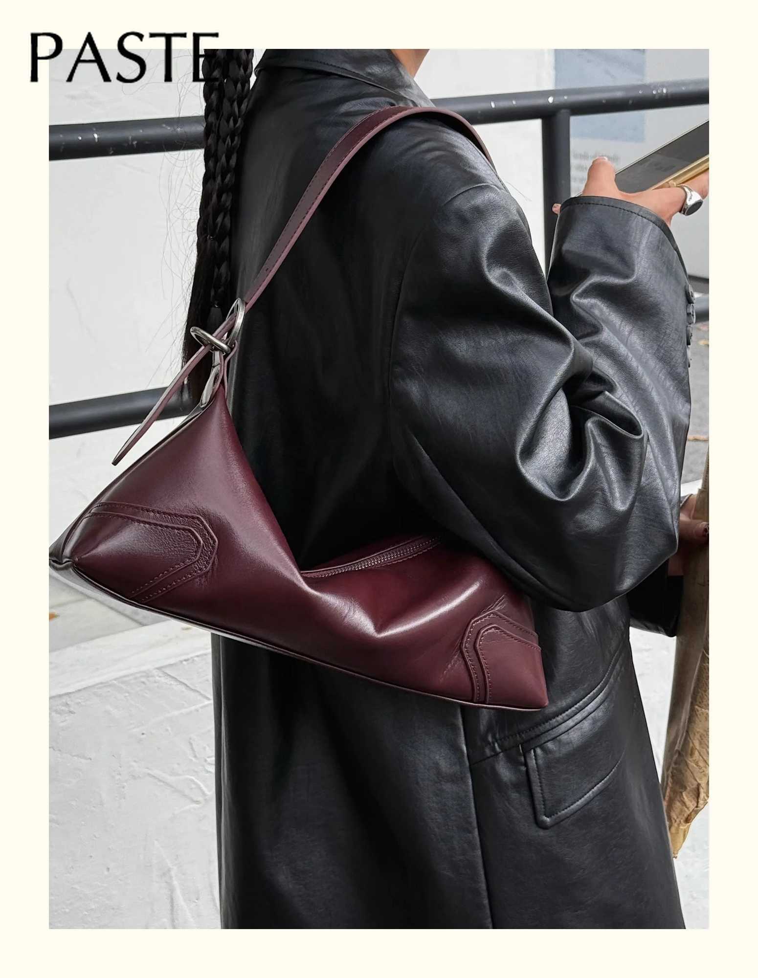 Ins Chic Designer Adjustable Length Belt Handle Tramp Handbag Oil Wax Cow Leather Womens Armrest Shoulder Bag Wine Red Handbag Z250303