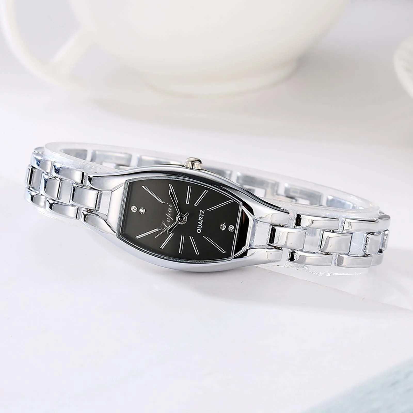 Retro Quartz Ladies Elegant Studed With Diamond Fashion Luxury Steel Belt Wrist Beautiful Gifts Casual iceXJ250304