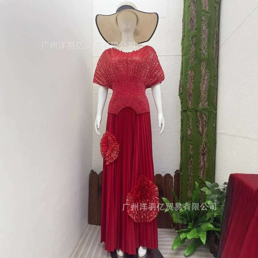 2025 New Miyake Pleated Heavy Industry Disc Wer Pendulum Skirt Set Fashion Design Temperament Womens Two Peice Sets Clothing