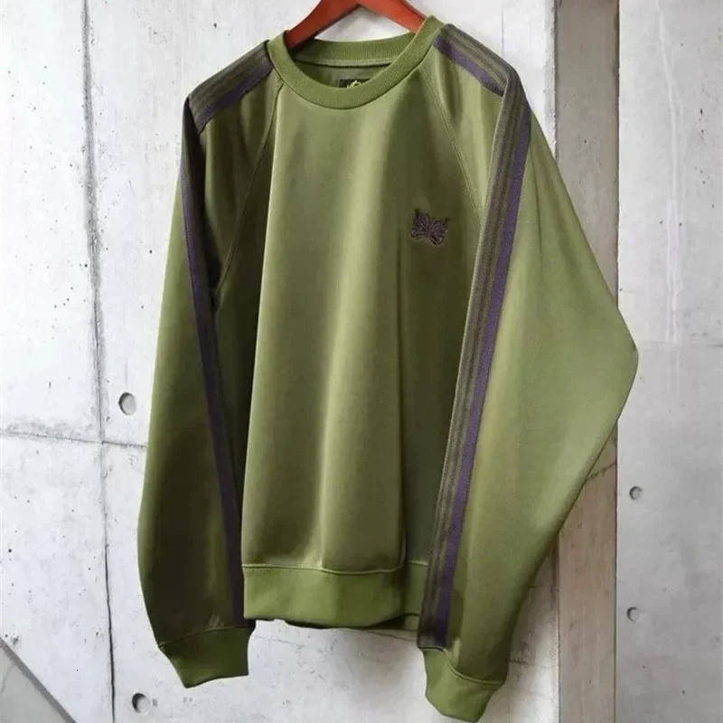 25ss Butterfly Embroidery Sweatshirts Men Women 1 High Quality Striped Olive Green Crewneck Casual Pullovers Inside Tags 250304