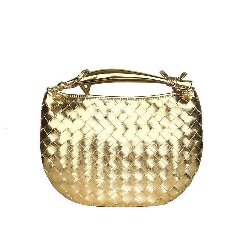 Sardine Shark Woven Hand Dumpg Bag European And American Pleated Shoulder Bags