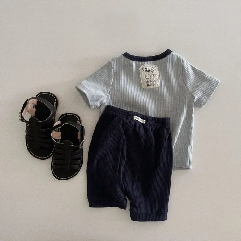 Summer Babys Sets With Label Thin Korea Childrens Clothing Stripe Short Sleeved Shorts Two-piece Set 250304