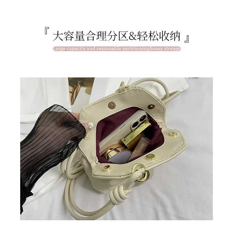 Luxury Women Brand PU Leather Pleated Crossbody Bag Casual Beading Pearl Cloud Shell Messenger Bag Y250303