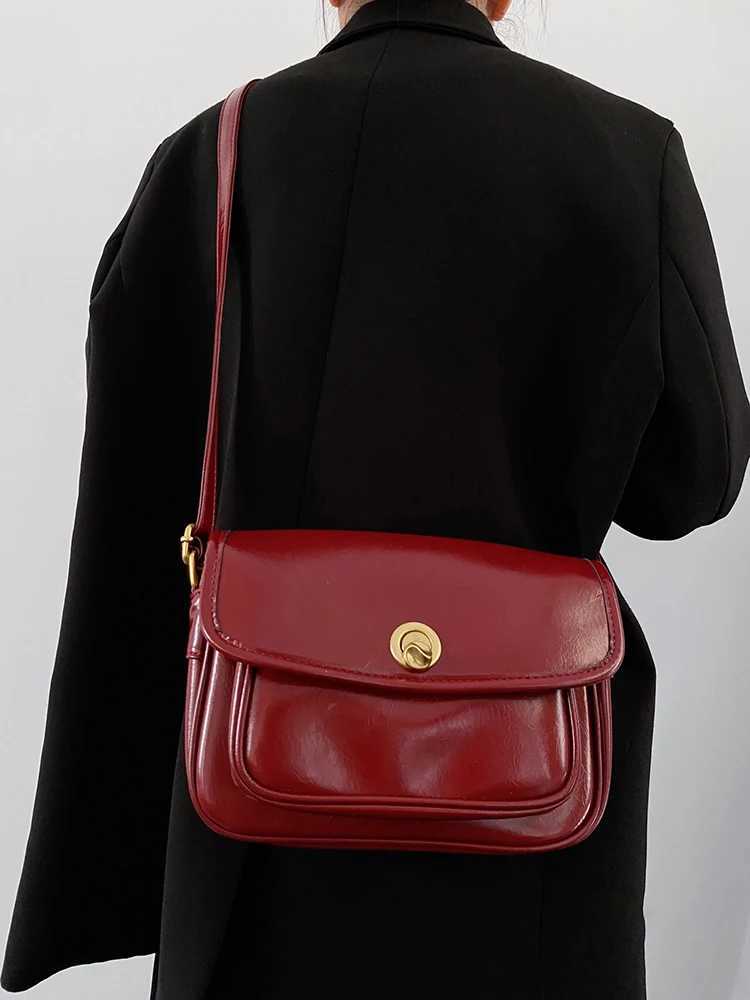 Fashion Textured Wine Red Crossbody Bag for Women Classic PU Leather Flap Design Shoulder Bag Lady Commuter Handbags Z250303