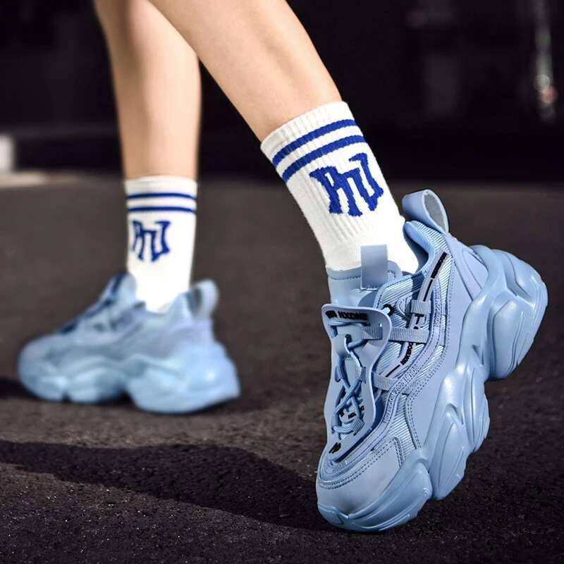 Sneakers Male casual Mens tenis shoes Trainer Race Breathable fashion loafers running Shoes for men
