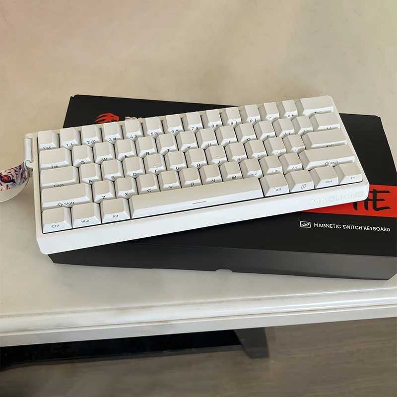 MAD68/R 68 Key Gaming Magnetic Axis Keyboard Game Dedicated Full Key Hot Swap Quick Response Entry Level CustomGaming Keyboard Z250304