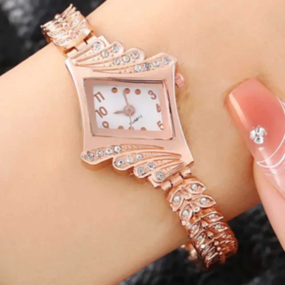 Watch New Personalized Luxury Woman Quartz Bracelet Luxury Crystal Bracelet Gemstone Wrist Dr es GiftXJ250304