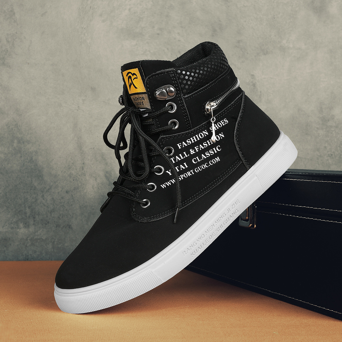 2025 New Plus Size Niche Designer Men's Shoes High Top Men's Clothing Seasonal Styles Fashionable And Versatile Board Shoes Casual Sports Sh
