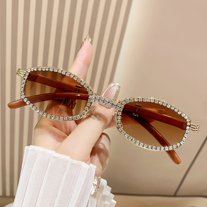 sssssss2025Fashion Cool Sunglasses Women Letters Anti Strong Light Vintage Rimless Sun Glasses Ladies Gafas UV400 sssssss0304ssssssssssss
