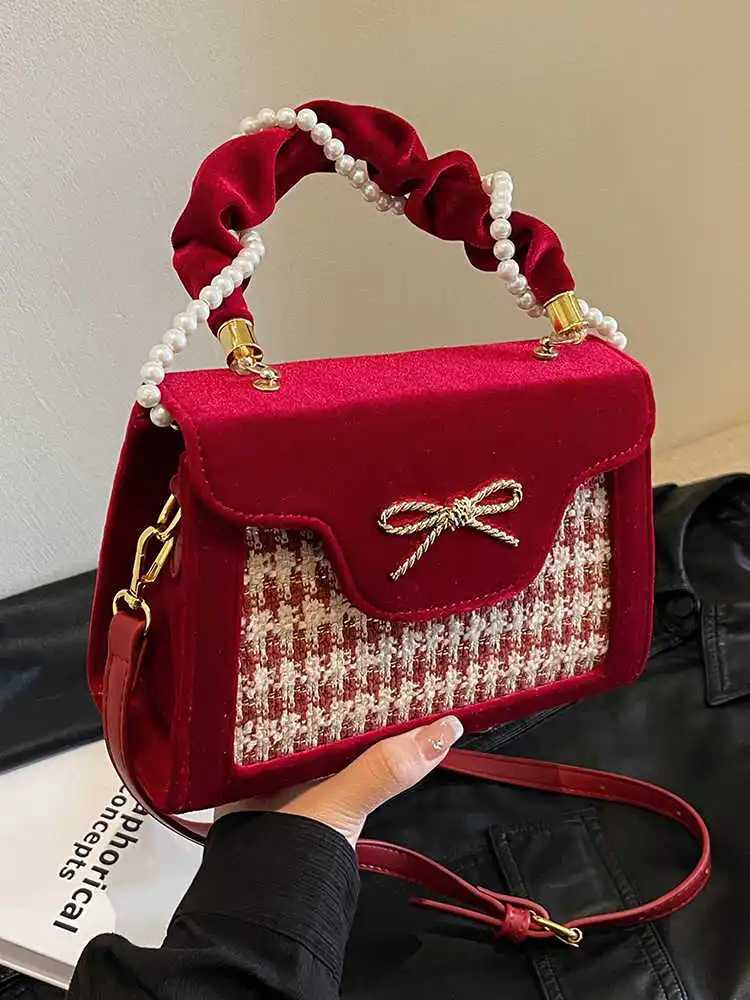 High-grade Red Womens Handbags New Bow Chic Pearl Chain Temperament One Shoulder Crossbody Bags Elegant Bride Small Square Bags Z250303