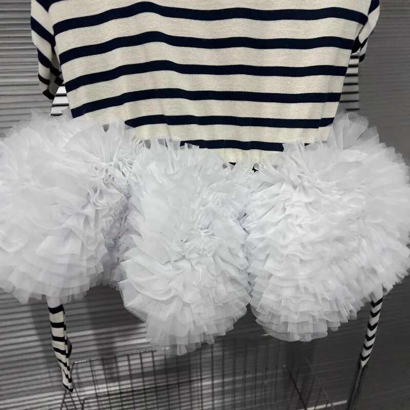 2025 Spring New Women's Trendy Stripe Contrast Color O-Neck Knitted T-Shirt Patchwork Wrinkle Mesh Tops Fashion 11A02241
