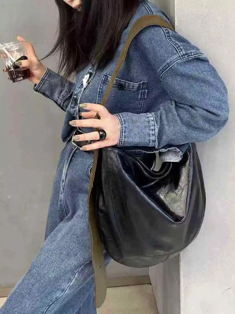 Autumn Winter Fashion Velvet Wide Shoulder Strap Crossbody Bag Women Retro Large Capacity One Shoulder Bag Lazy Style Tote Bag 250303