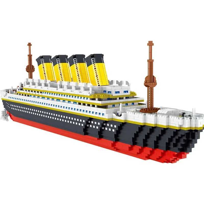Free shipping 4000+Pcs Titanic Model Cruise Ship Building Blocks MOC Boat Bricks Collection DIY Construction Toys for Children Gift