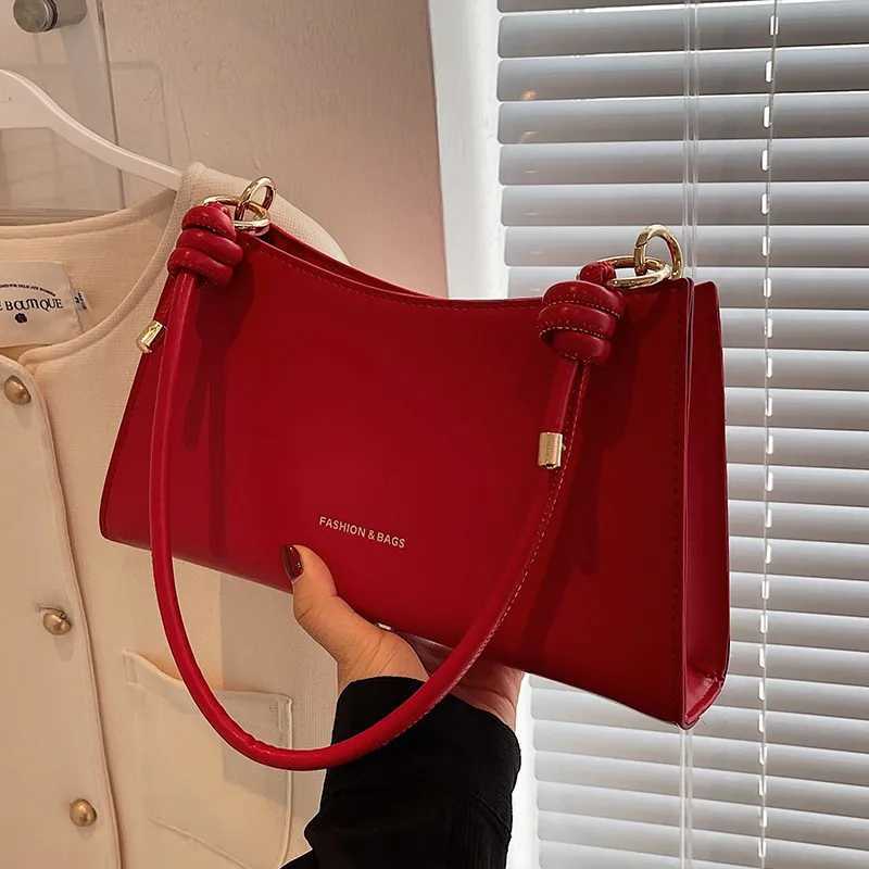 Fashion Wedding Bag Womens 2023 New Temperament Simple Shoulder Underarm Bag Luxury Designer Red Bride Handbags Trend Z250303