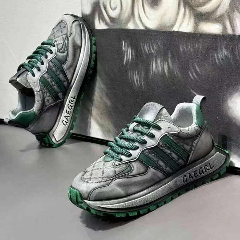 Retro Male Sneakers Original brand design casual sneaker Running shoes Korean Fashion Platform Lace up trainers atillas