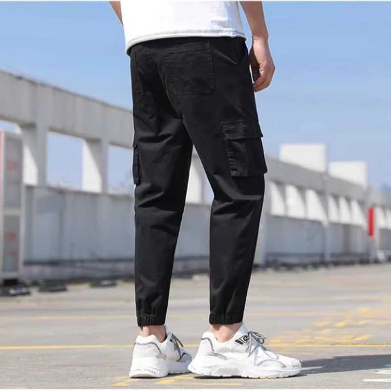 Classic design multi pocket cargo pants mens casual loose fit suitable for outdoor towing cargo pants/runners in spring and summerXJ250303