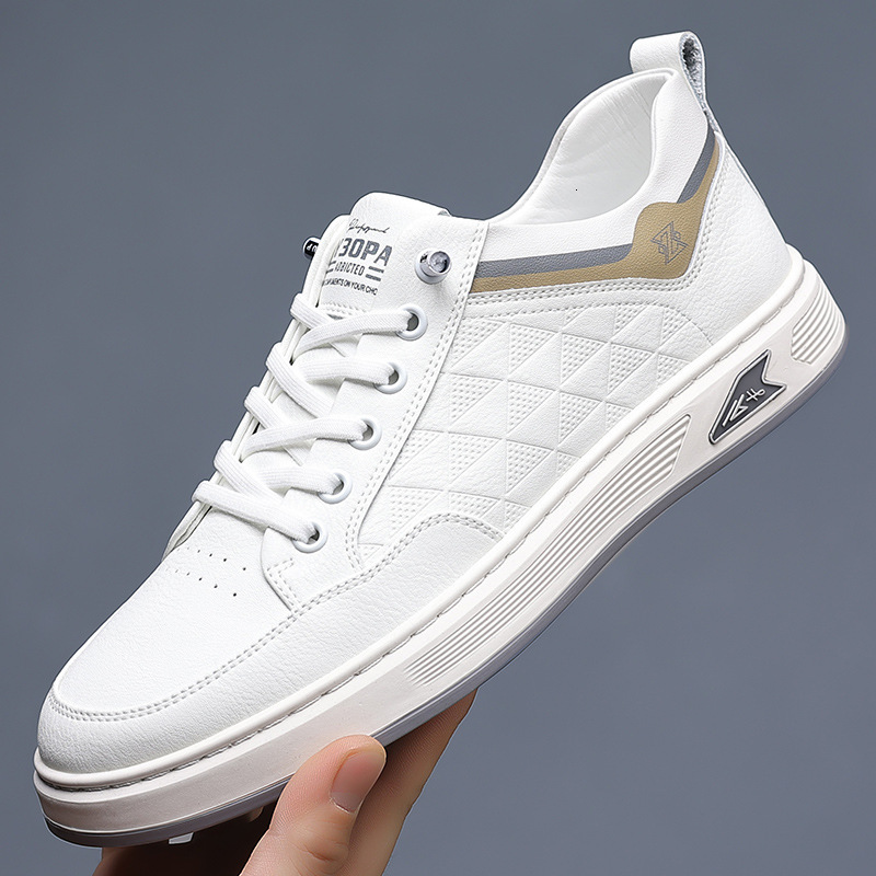 White 2025 Summer New Designer Shoes Leather Soft Sole Kick Korean Version Fashionable Versatile Casual Sports Shoes Fashionable Youth Board Shoes