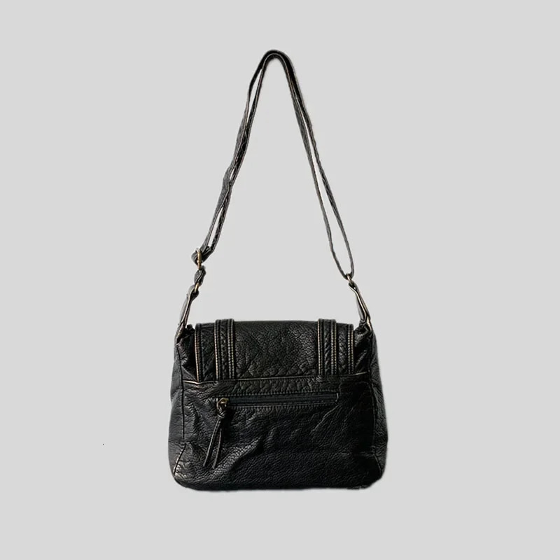 High quality shoulder bag womens cross body bag large capacity bag retro messenger bag fashionable motorcycle bag 250228