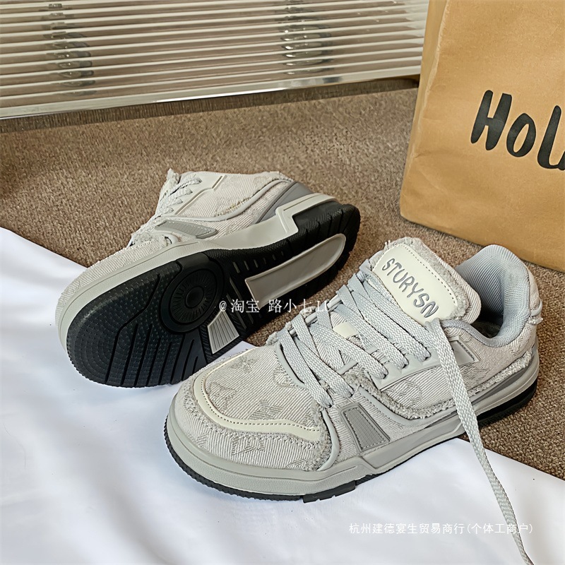 Korean Version Niche Design Board Men's Board Shoes Trend 2025 Spring New Couple Multifunctional Sports Shoes Breathable Casual Training Shoes