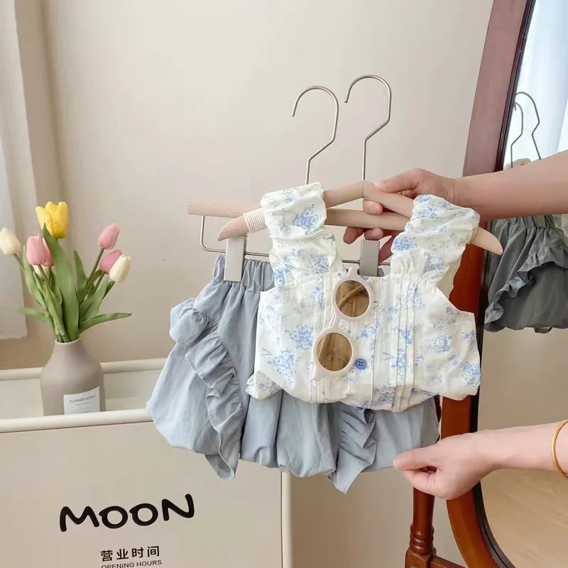 Summer Kid Girl 2PCS Clothing Cotton Floral Print Slip Tops Solid Cool Flower Bud Shorts Baby Girl Outfit Letter Teeshorts Suit 250304