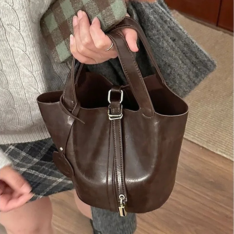 Versatile bag crossbody womens high-end sensory vegetable basket womens bag niche retro bucket bag handbag 250303