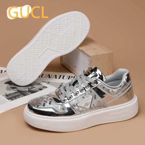 Breathable shoes, comfortable like on clouds.