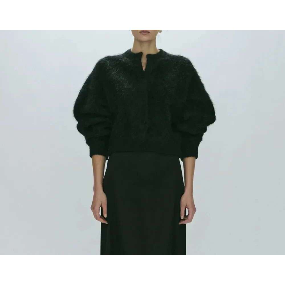 Women Autumn And Winter New Round Neck Single-Breasted Long-Sleeved Knitted Cardigan