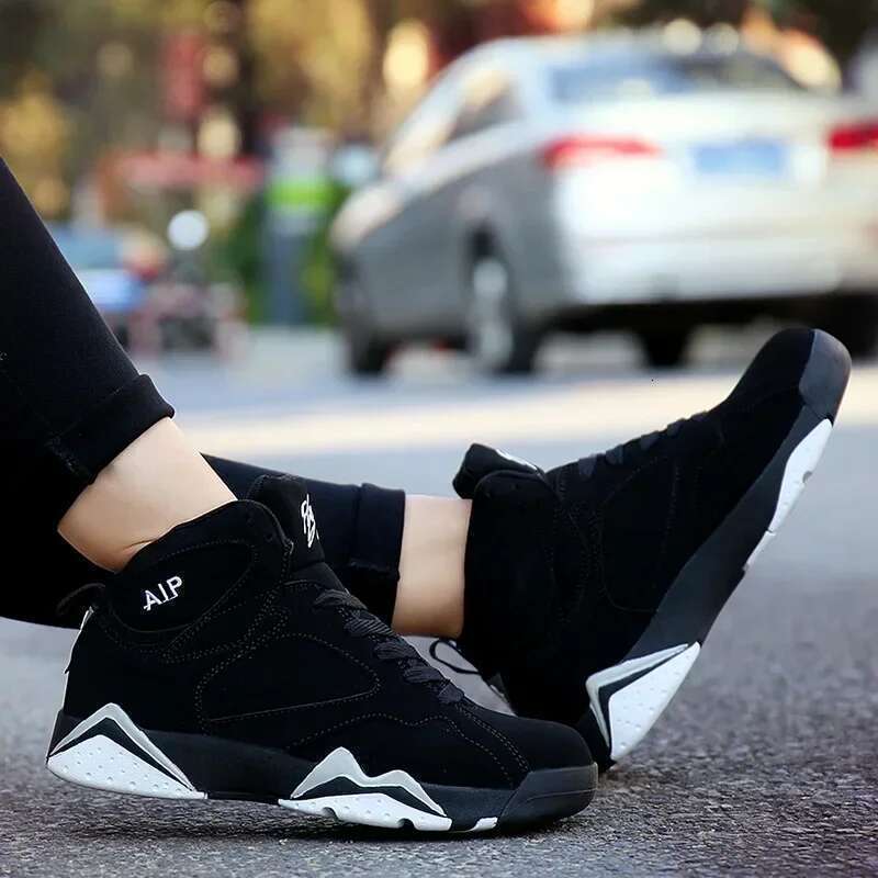 Running Men's Supportive Couple Light weight Spor ts Shoes Walking Sneakers Fashion Footwear for Me n atillas Ho mbre