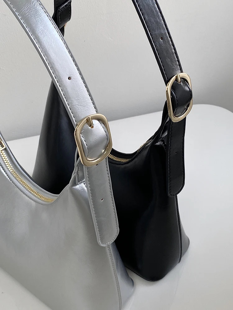 Pu Leather Womens Underarm Bag Fashion Ladies Small Shoulder Bags Simple Solid Color Female Clutch Handbags Armpit Bag 250228