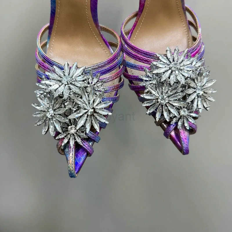 2024 Summer Pointy With Rhiner Flower Ran Sandals Wens New Sexy Hollow-out Beautif High H Luxury Shiny Pumps Z250304