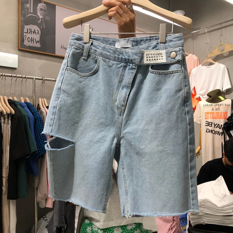 Large Size Hole Denim Shorts Summer Womens Chic High Waisted Five Point Fashion Casual Straight Leg Shorts 250303
